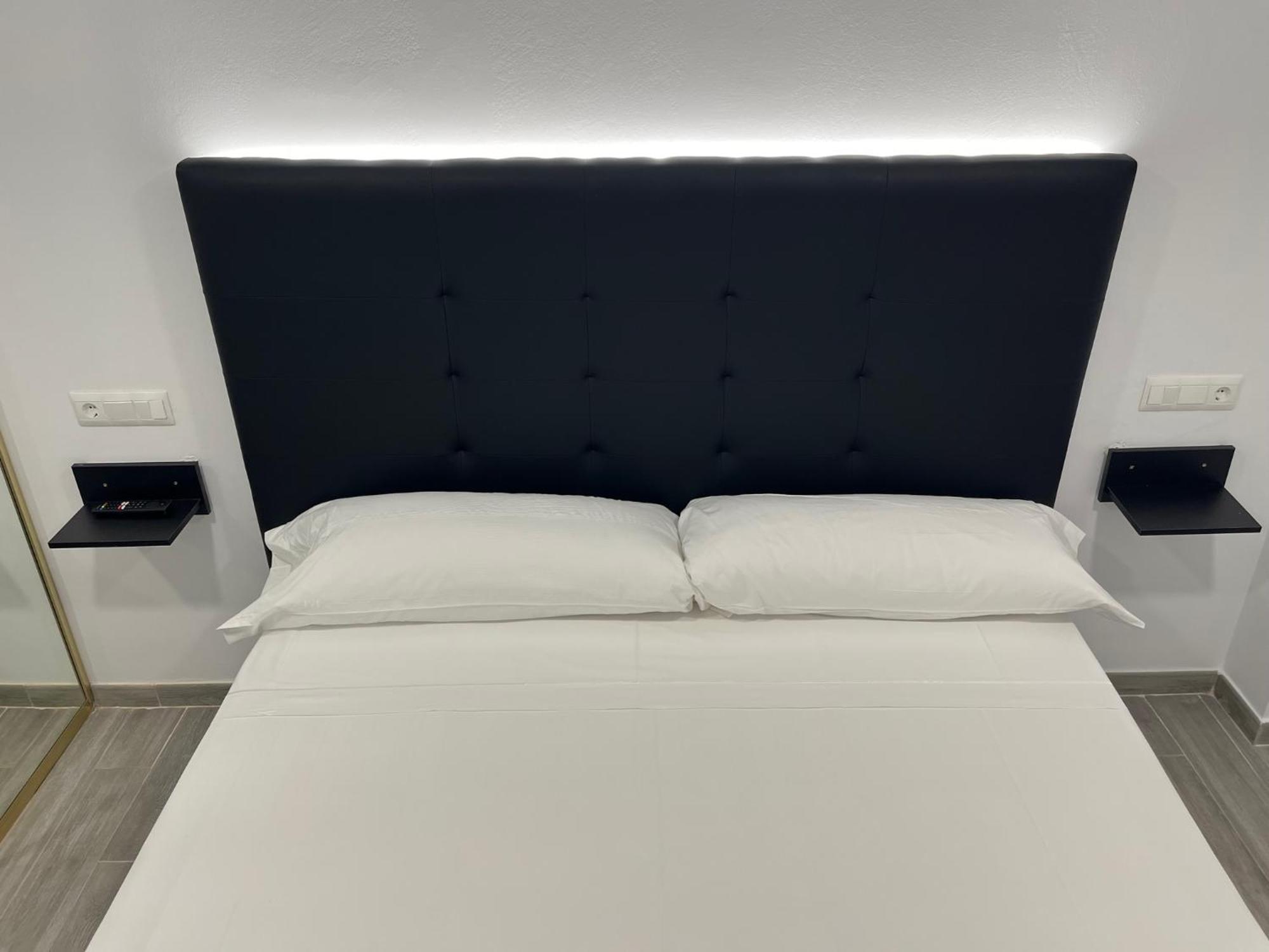 H Pelayo Auto Check-In Rooms Noja Exterior photo